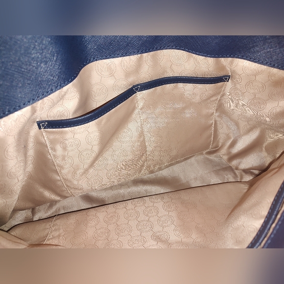 Michael Kors Dark Blue Tote with Shoulder Straps - Picture 6 of 9